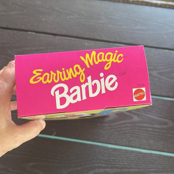 NRFB Earring Magic Brunette Barbie ✨ - Picture 13 of 13